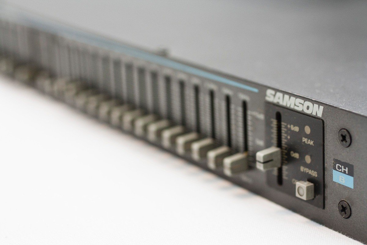 Eq E30 2/3 Octave Stereo 15 Band - Image 5