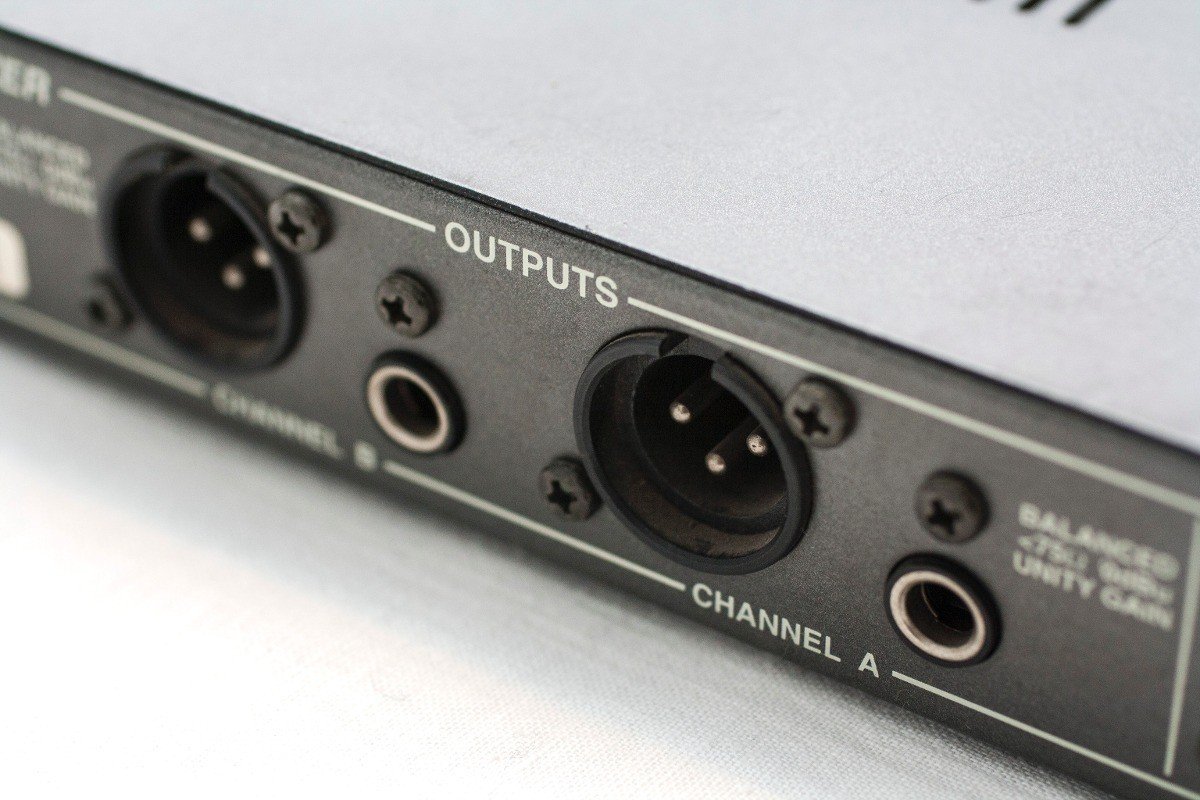 Eq E30 2/3 Octave Stereo 15 Band - Image 6